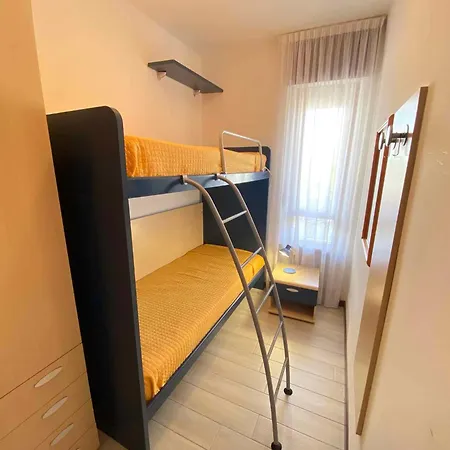 In Lignano 33236 アパート *